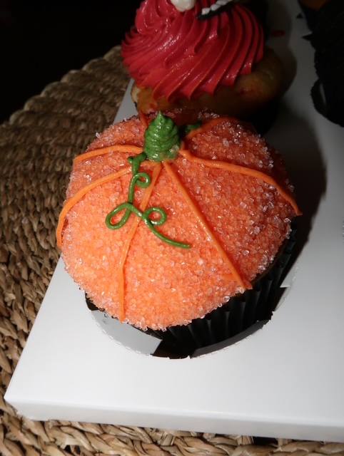 Signature Cupcake Box